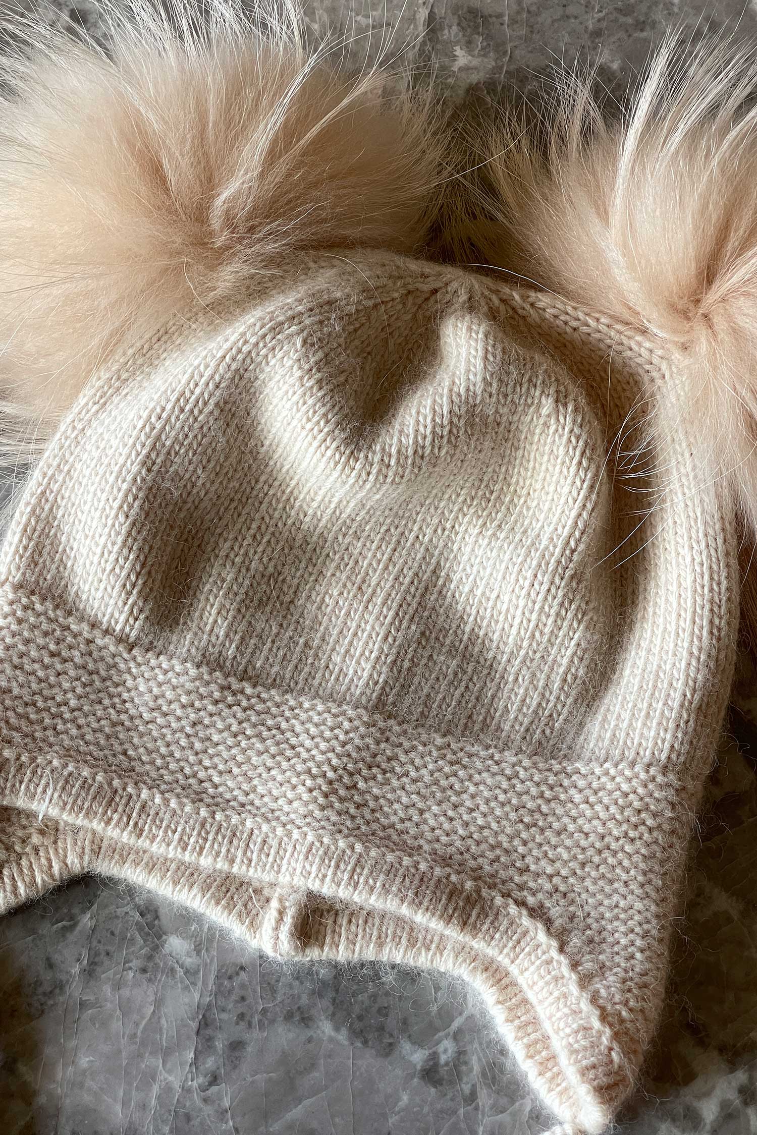 Double Pom Pom Beanie in Oatmeal - Mode & Affaire