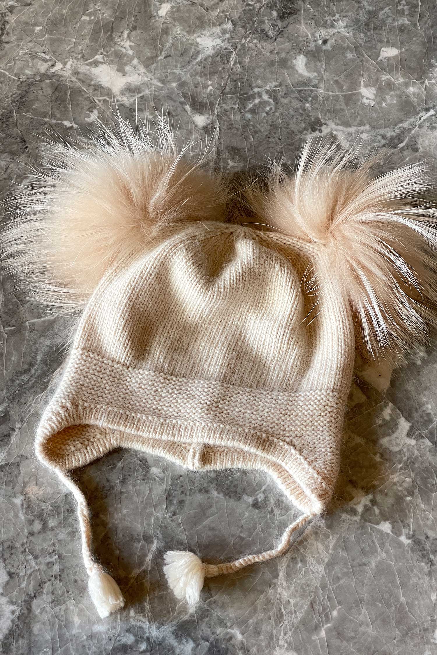 Double Pom Pom Beanie in Oatmeal - Mode & Affaire